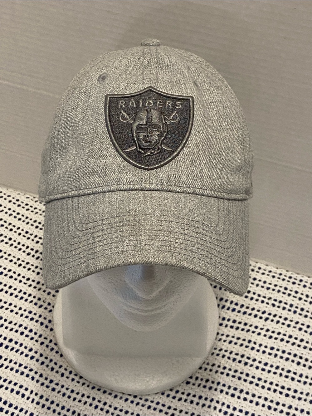 Proline NFL Fantastic 2018 Las Vegas Raiders heathered gray adjustable snap back